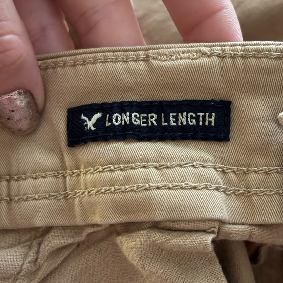 American Eagle Outfitters Tan Cargo Shorts - Picture 3 of 13